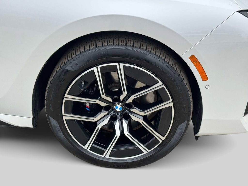 Certified 2025 BMW 760i xDrive w/ Premium Package AWD/4WD image 7