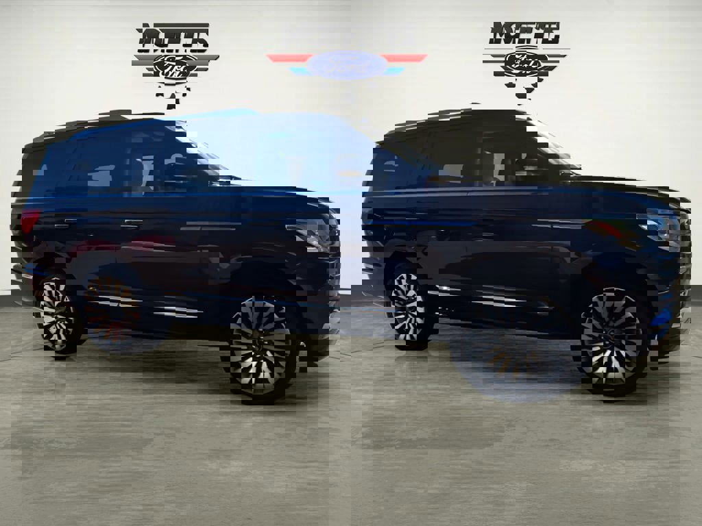 Used 2020 Lincoln Navigator Reserve w/ Luxury Package image 6