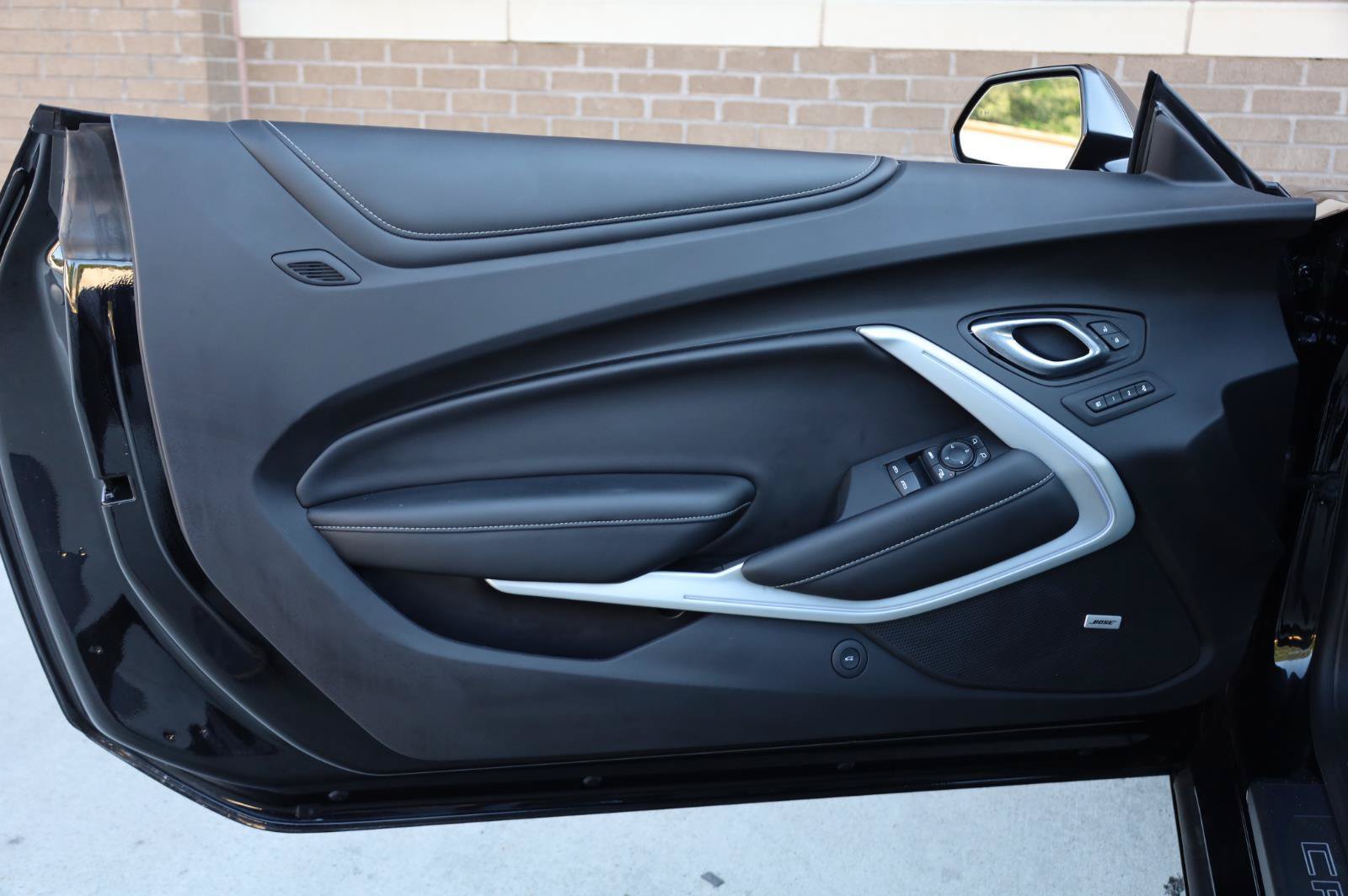 Used 2019 Chevrolet Camaro SS RWD image 23