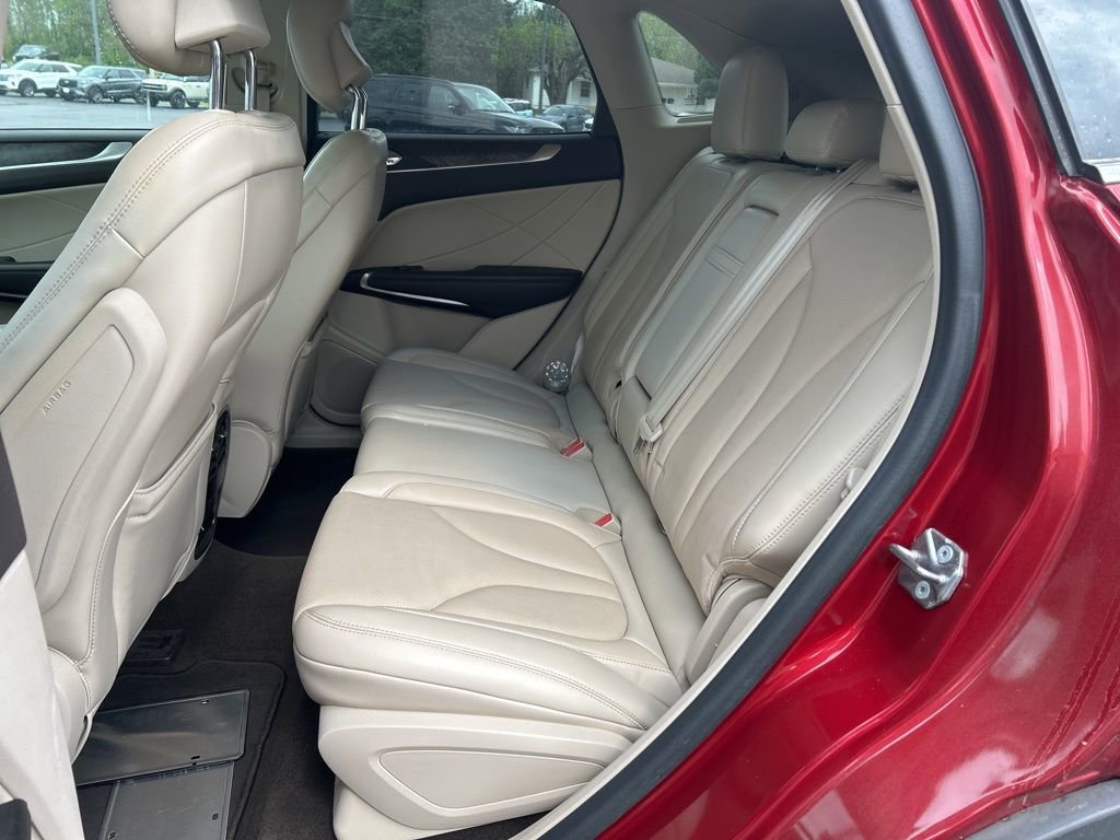 Used 2019 Lincoln MKC Reserve image 11