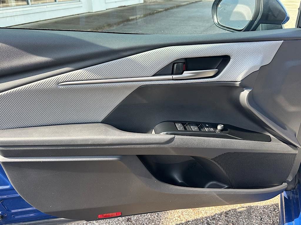 Certified 2025 Toyota Camry SE w/ Convenience Package image 14