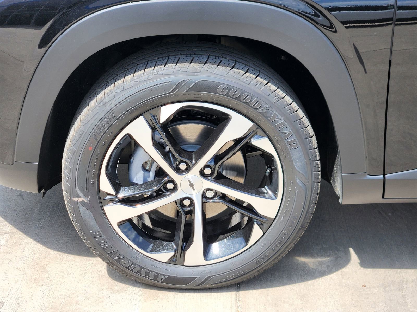 New 2026 Chevrolet Trax RS w/ Driver Confidence Package FWD image 11