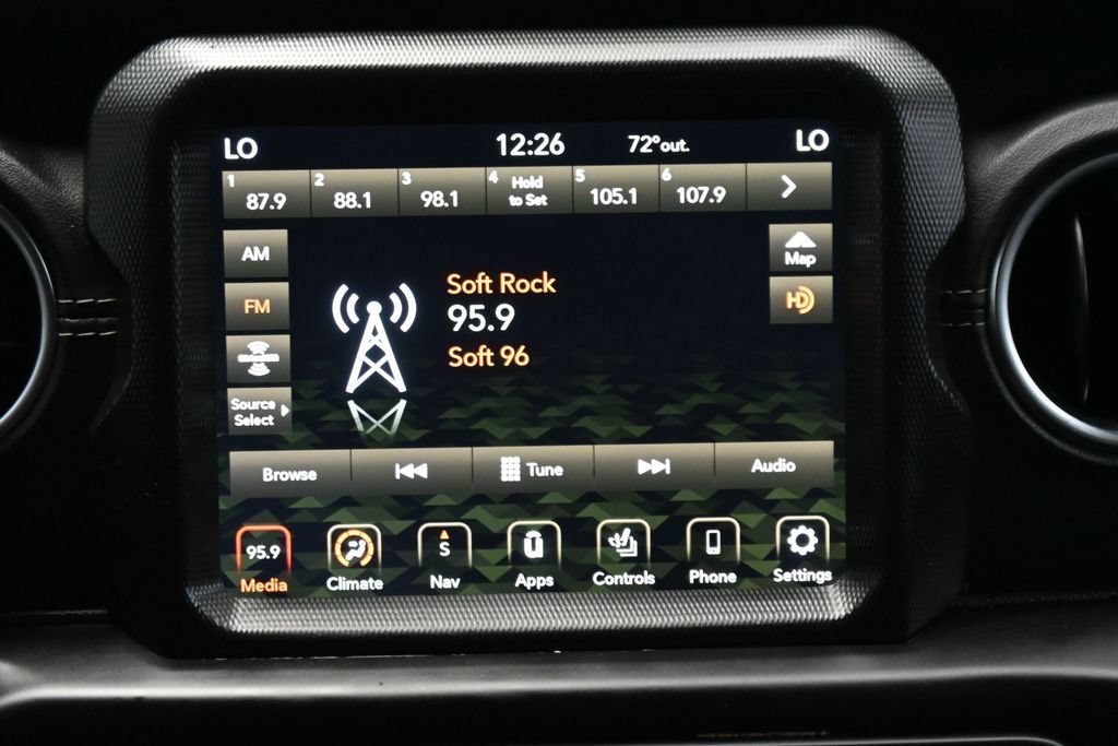 Used 2021 Jeep Wrangler Unlimited Sahara w/ Cold Weather Group AWD/4WD image 25