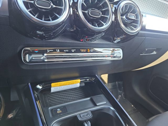 New 2026 Mercedes-Benz GLB 250 4MATIC image 13