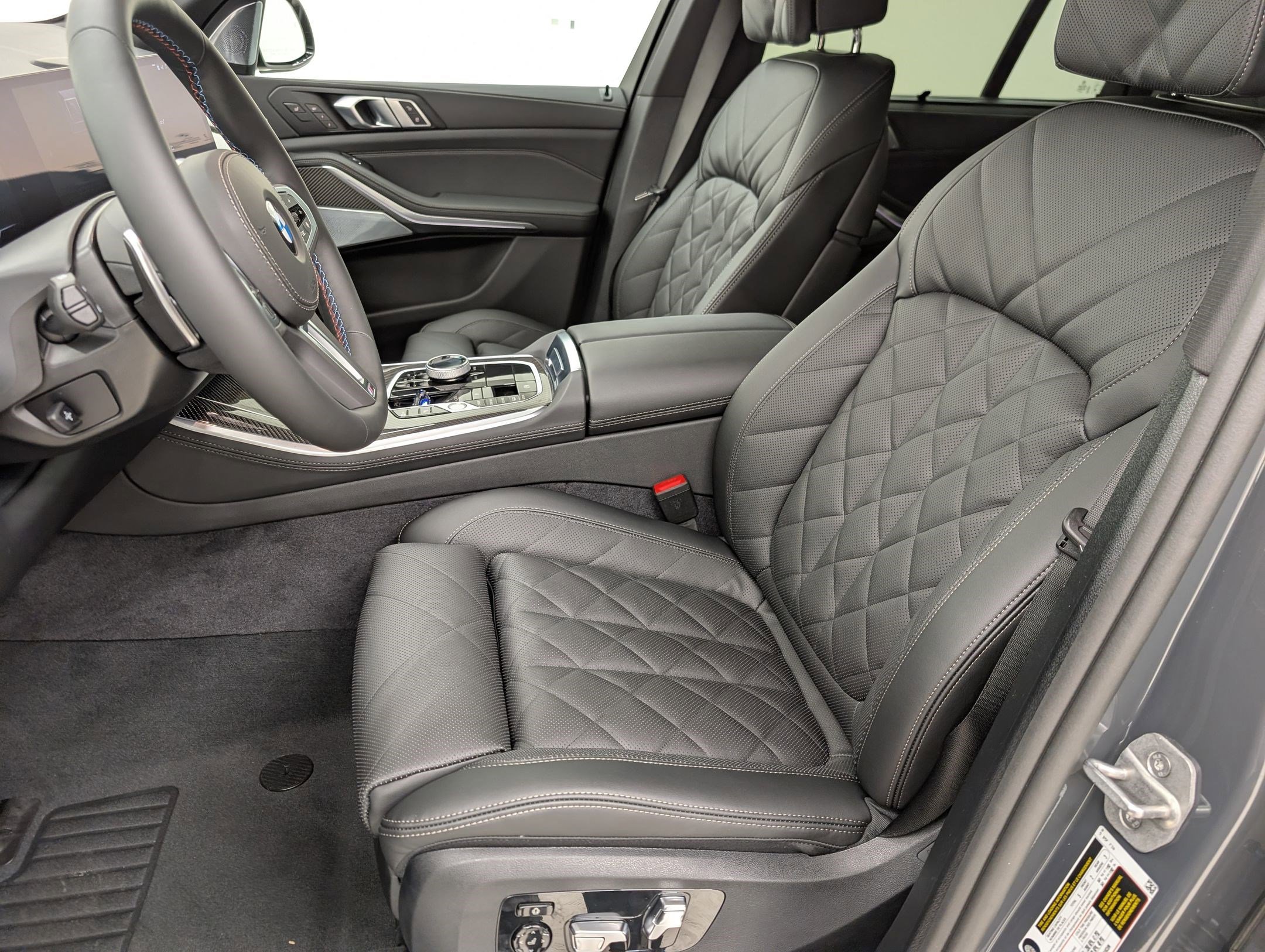 New 2026 BMW X5 M60i image 5