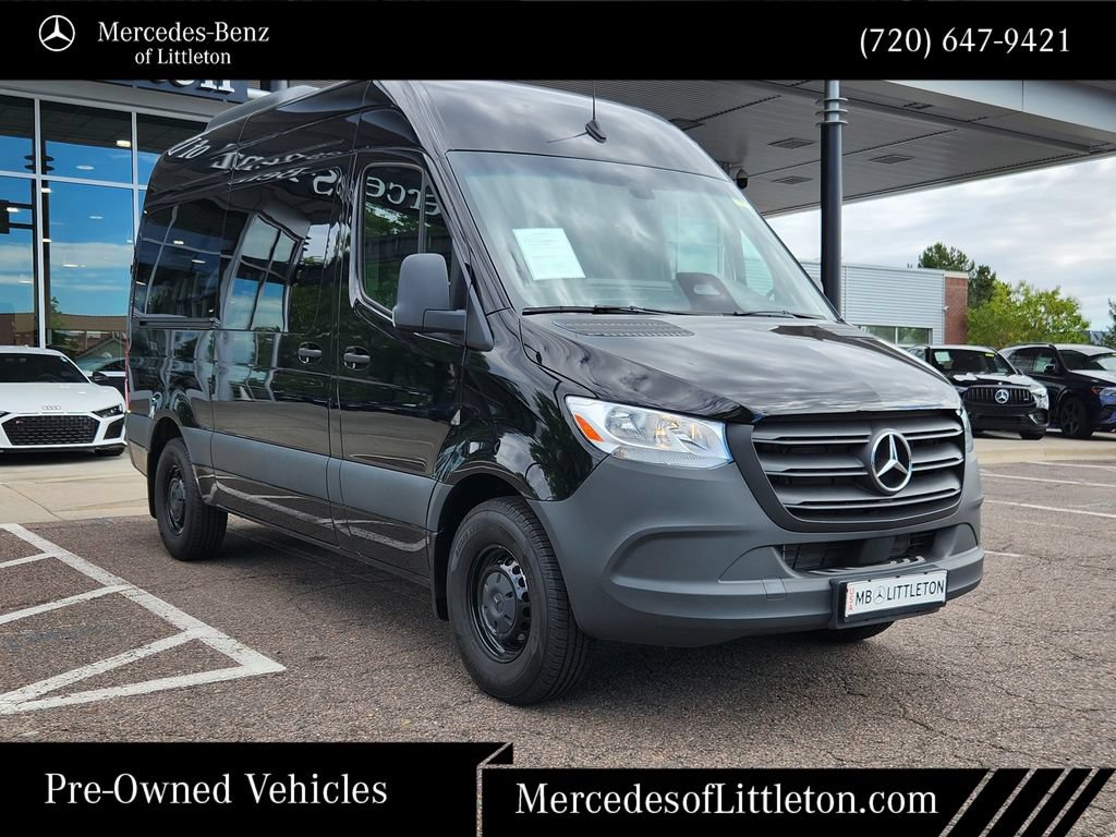 Used 2025 Mercedes-Benz Sprinter 2500 image 3