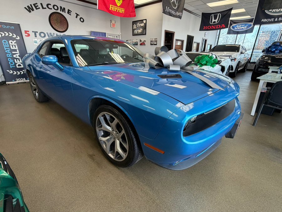 Used 2015 Dodge Challenger SXT Plus w/ Sound Group II RWD image 13
