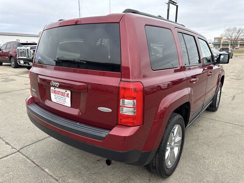 Used 2017 Jeep Patriot Latitude image 7