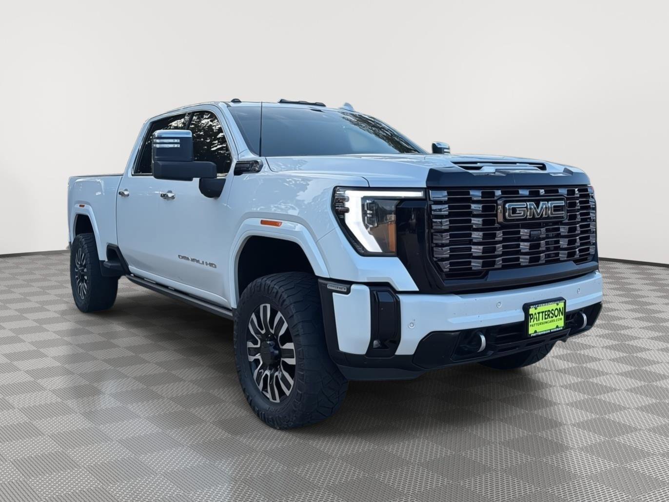 Used 2025 GMC Sierra 2500 Denali Ultimate AWD/4WD image 1