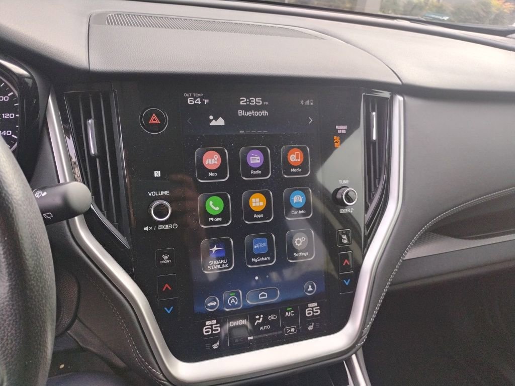 Used 2022 Subaru Outback Premium image 5