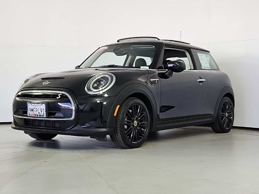 Used 2024 MINI Cooper SE FWD image 2
