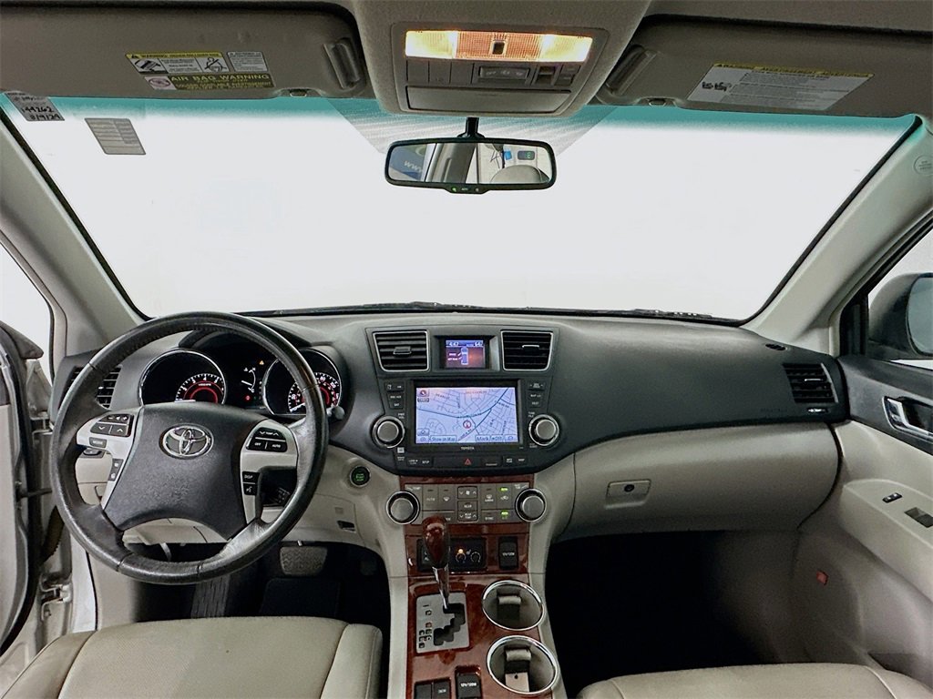 Used 2012 Toyota Highlander Limited image 3