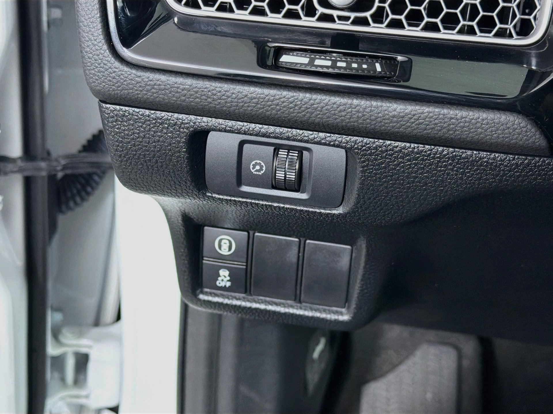 Used 2023 Honda Civic Sport image 31