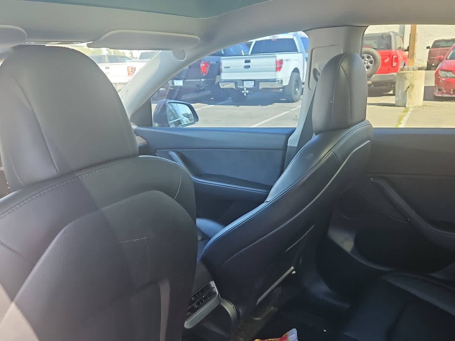 Used 2022 Tesla Model Y Performance image 11