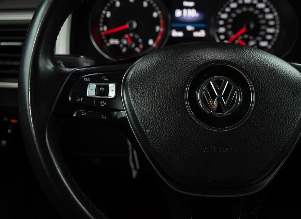 Used 2019 Volkswagen Atlas SE w/ Towing Package AWD/4WD image 25