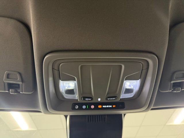 Used 2024 Chevrolet Silverado 1500 Custom image 19