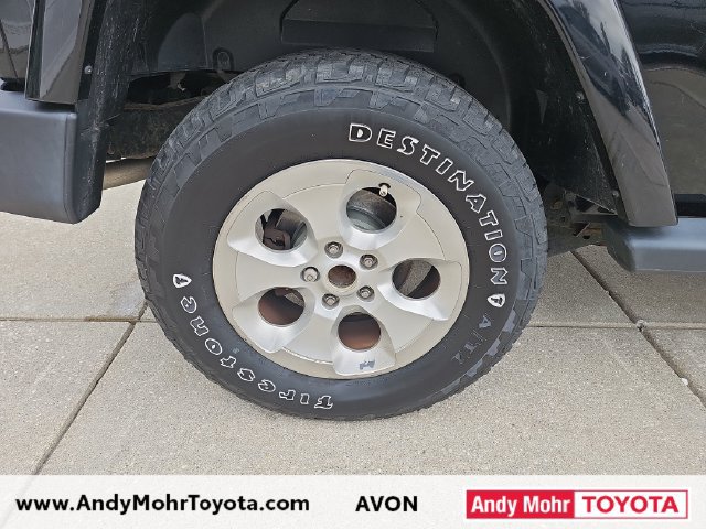 Used 2015 Jeep Wrangler Sahara w/ Dual Top Group AWD/4WD image 30