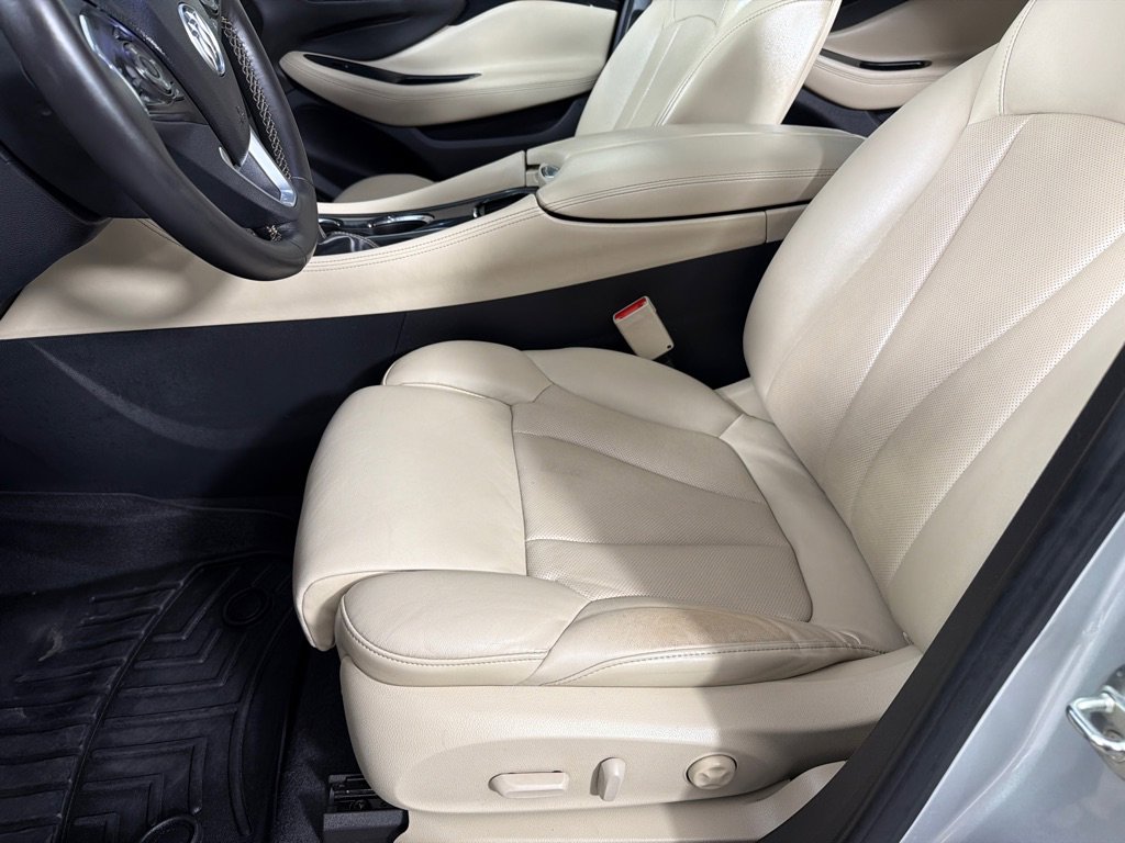 Used 2016 Buick Envision Premium AWD/4WD image 11