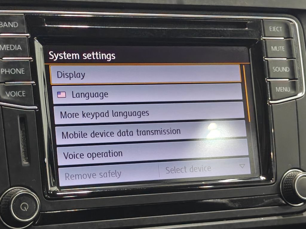 Used 2017 Volkswagen Jetta SE FWD image 30