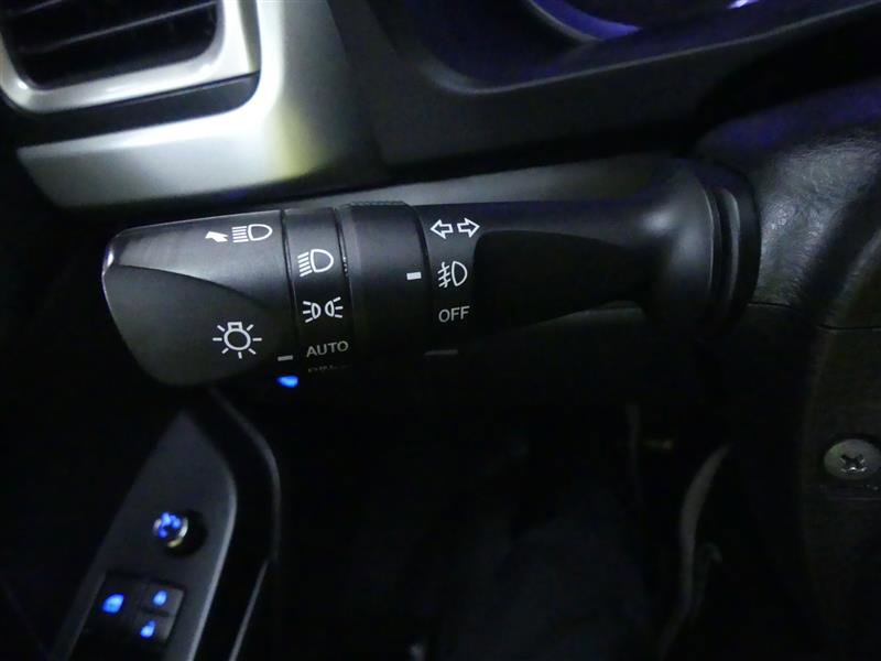 Used 2019 Toyota Highlander Plus AWD/4WD image 18