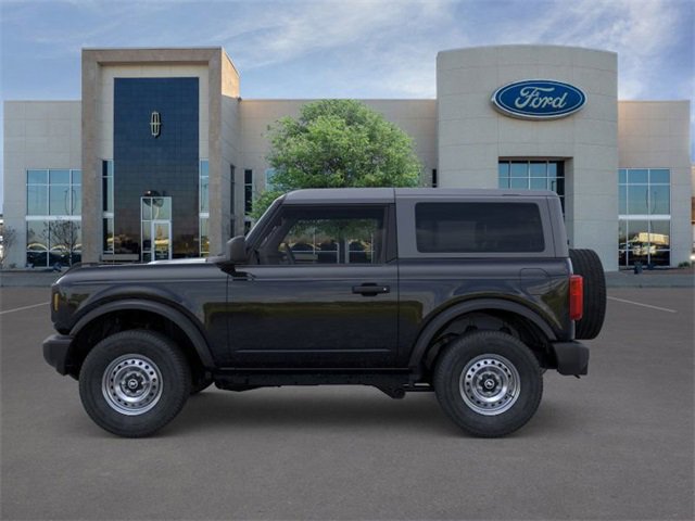 New 2025 Ford Bronco Base image 3