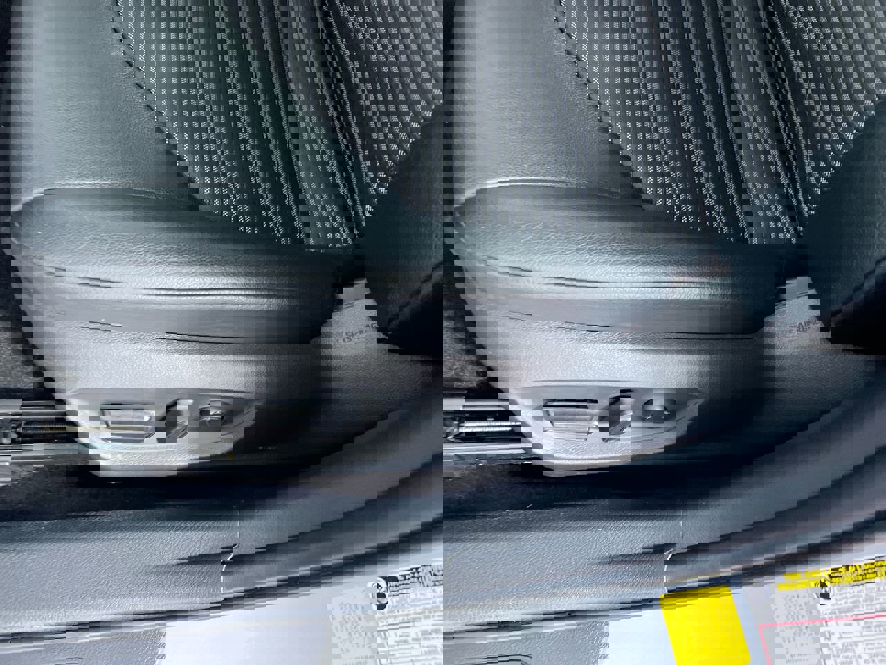 Used 2020 Toyota Camry SE image 13