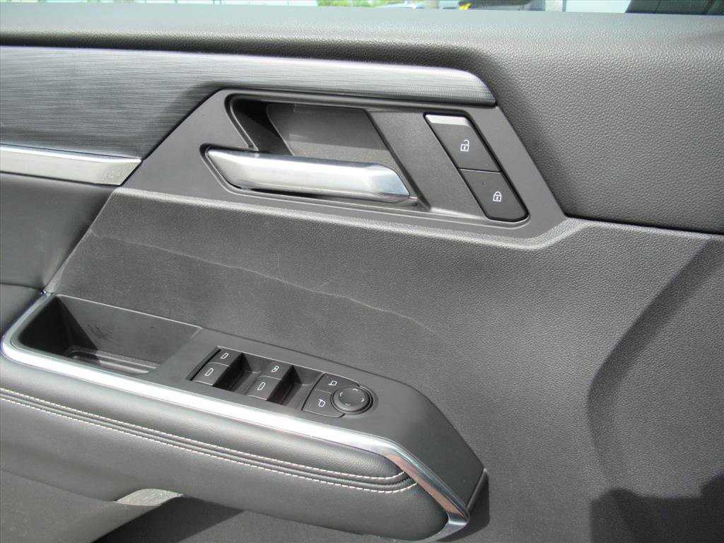 Used 2025 GMC Acadia Elevation image 21