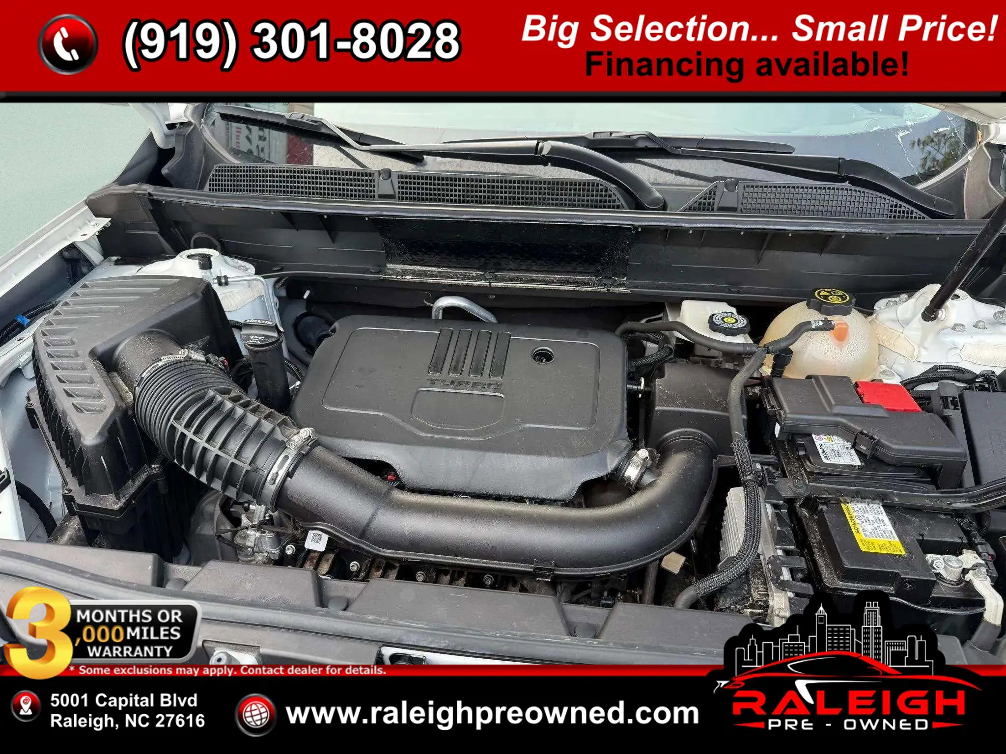 Used 2023 GMC Acadia SLE w/ Driver Convenience Package image 30