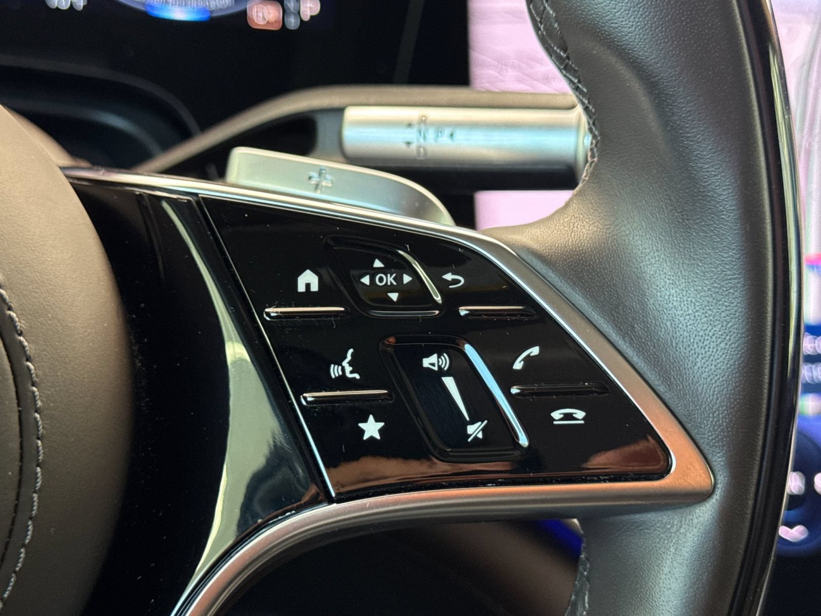 Used 2024 Mercedes-Benz Maybach EQS 680 4MATIC image 31