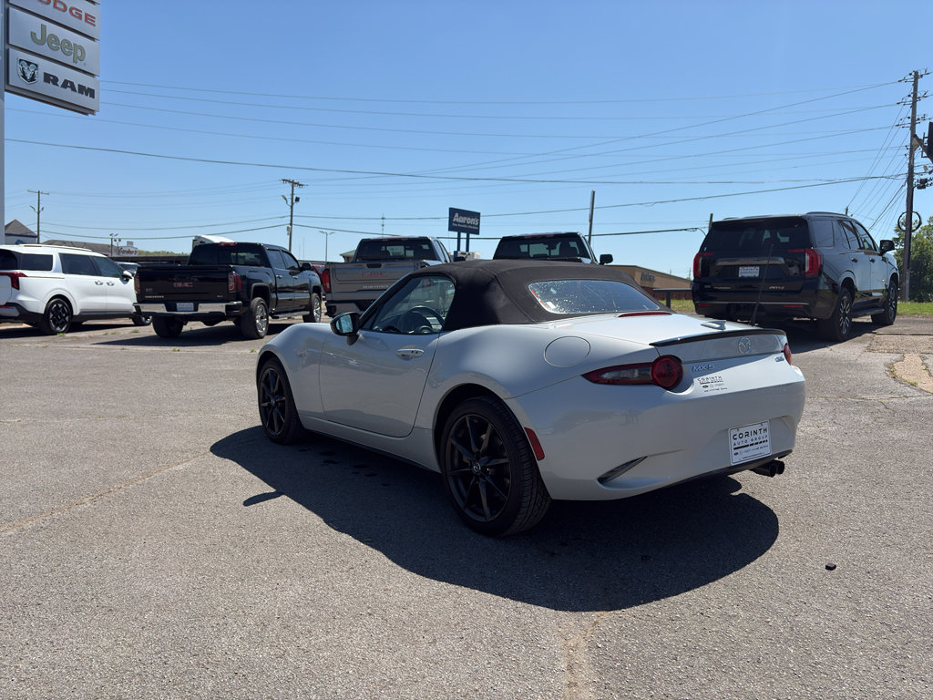 Used 2016 MAZDA MX-5 Miata Club image 10