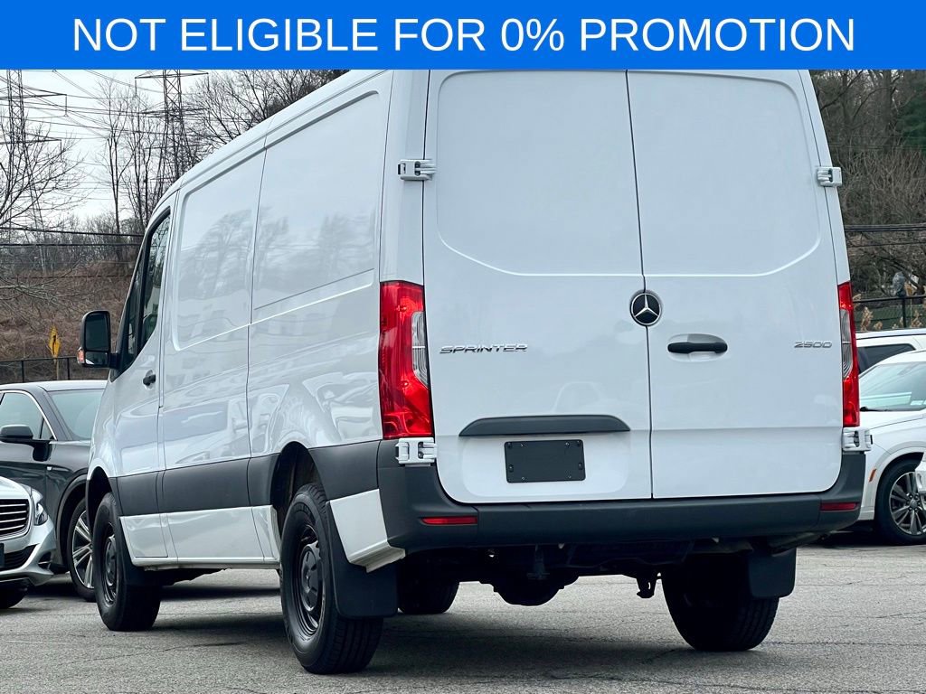 Used 2025 Mercedes-Benz Sprinter 2500 image 4