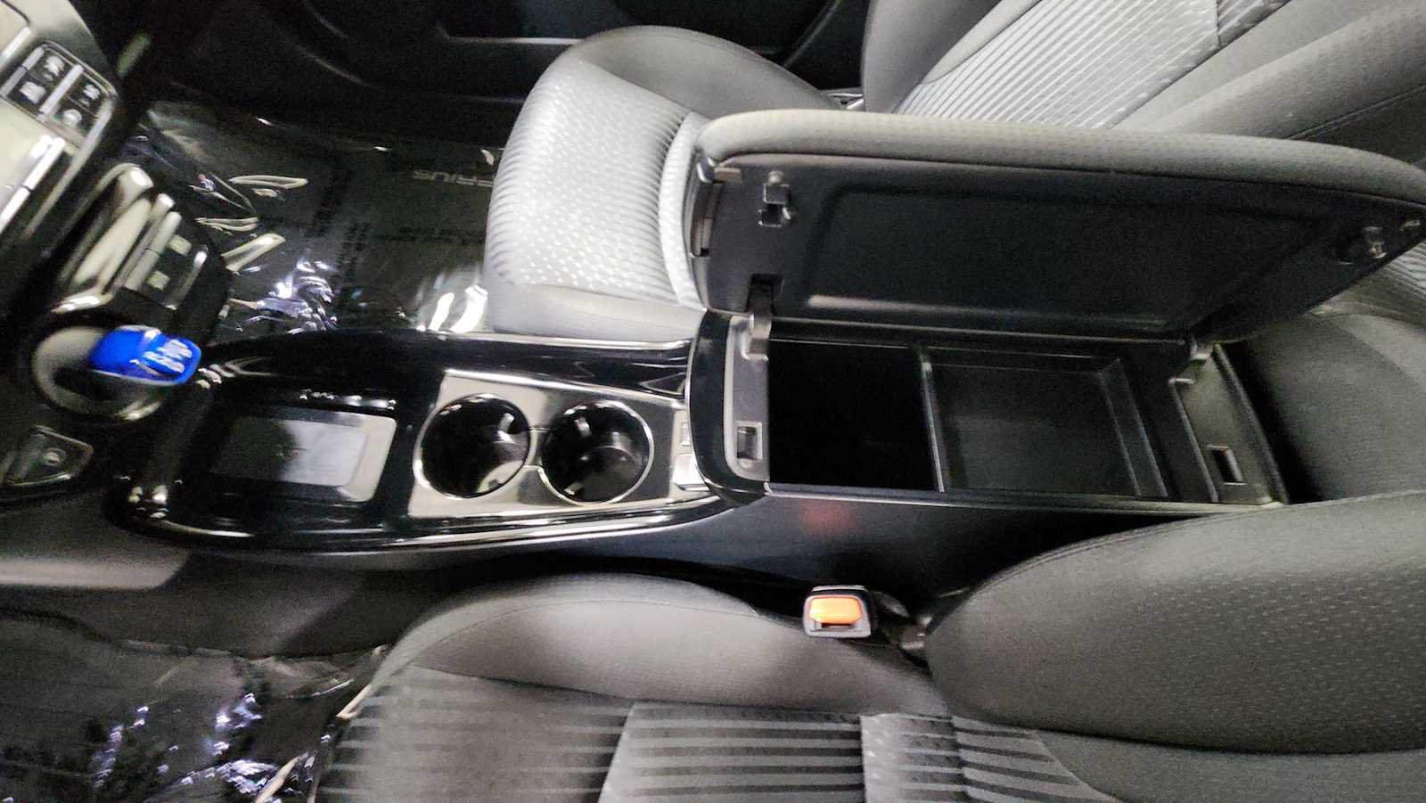 Certified 2018 Toyota Prius Three FWD image 23