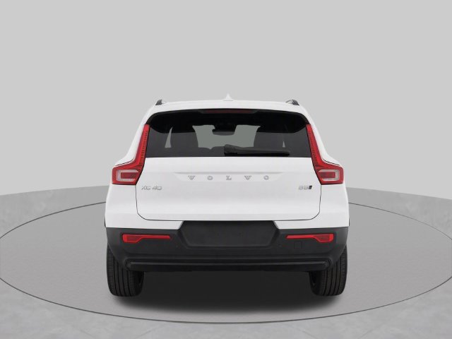 Used 2024 Volvo XC40 B5 Ultimate AWD/4WD image 6