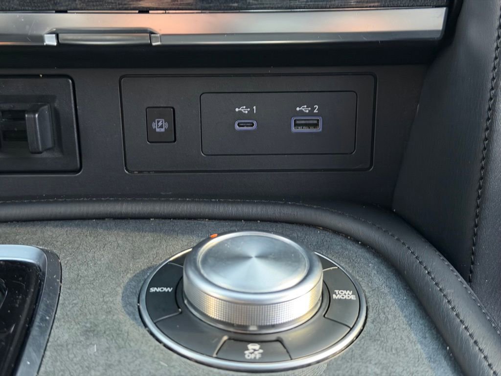 Used 2022 Nissan Armada SL w/ Midnight Edition Package image 39