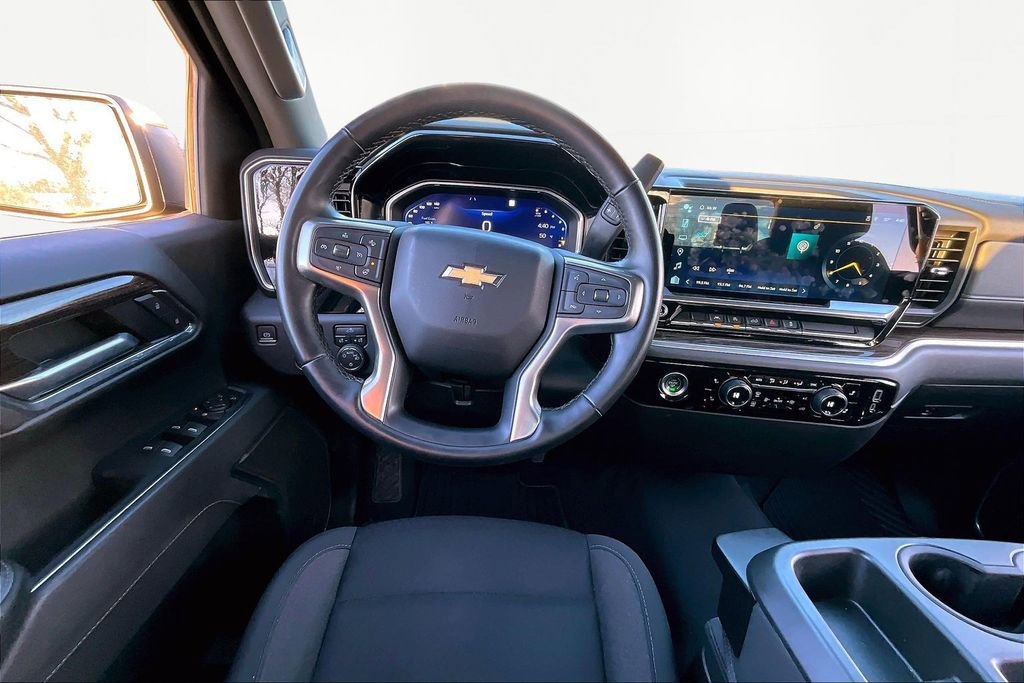 Used 2023 Chevrolet Silverado 1500 LT image 8