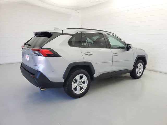 Used 2020 Toyota RAV4 LE w/ All Weather Liner Package AWD/4WD image 5