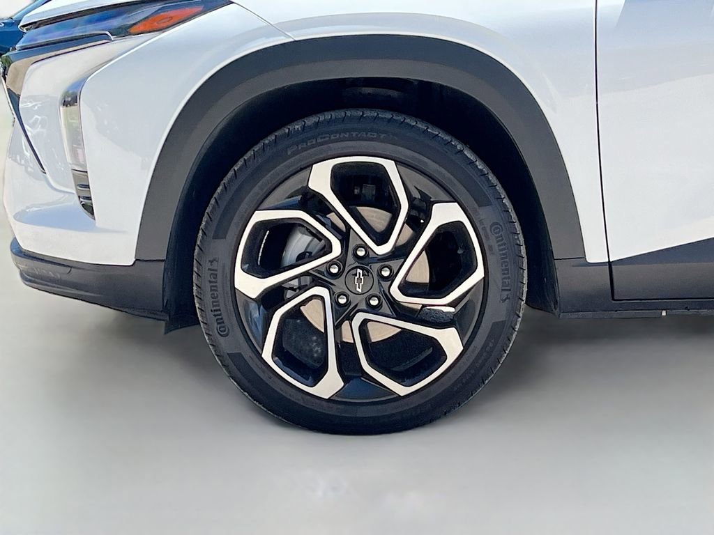 Used 2025 Chevrolet Trax RS w/ Sunroof Package image 31