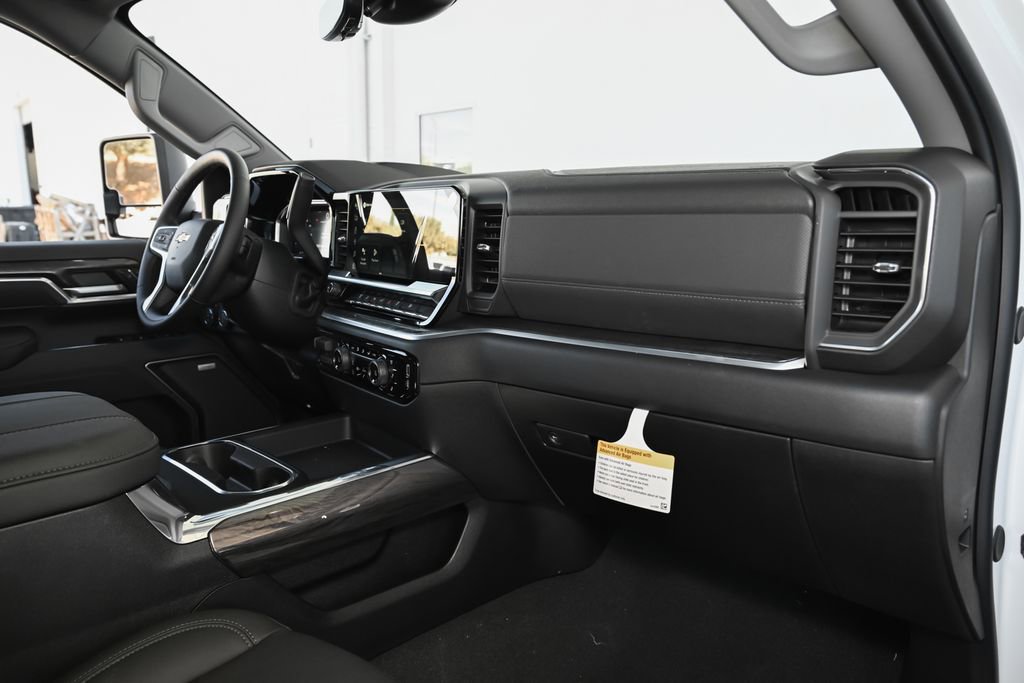 New 2026 Chevrolet Silverado 3500 LTZ w/ LTZ Premium Package image 47