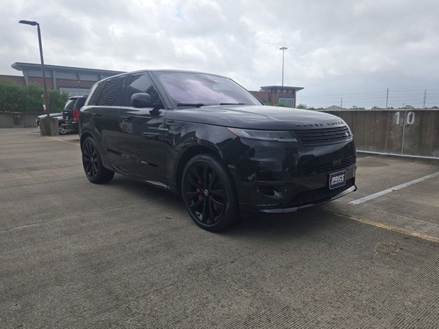 Used 2023 Land Rover Range Rover Sport SE Dynamic image 3