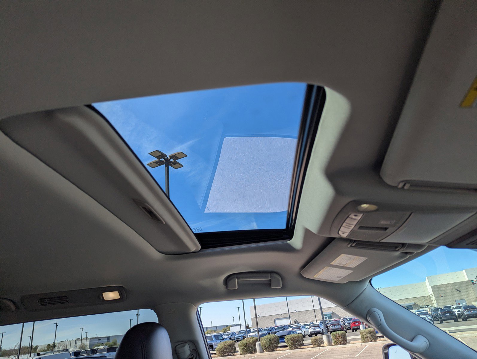 Used 2023 Nissan Armada SL w/ Cargo Package image 11