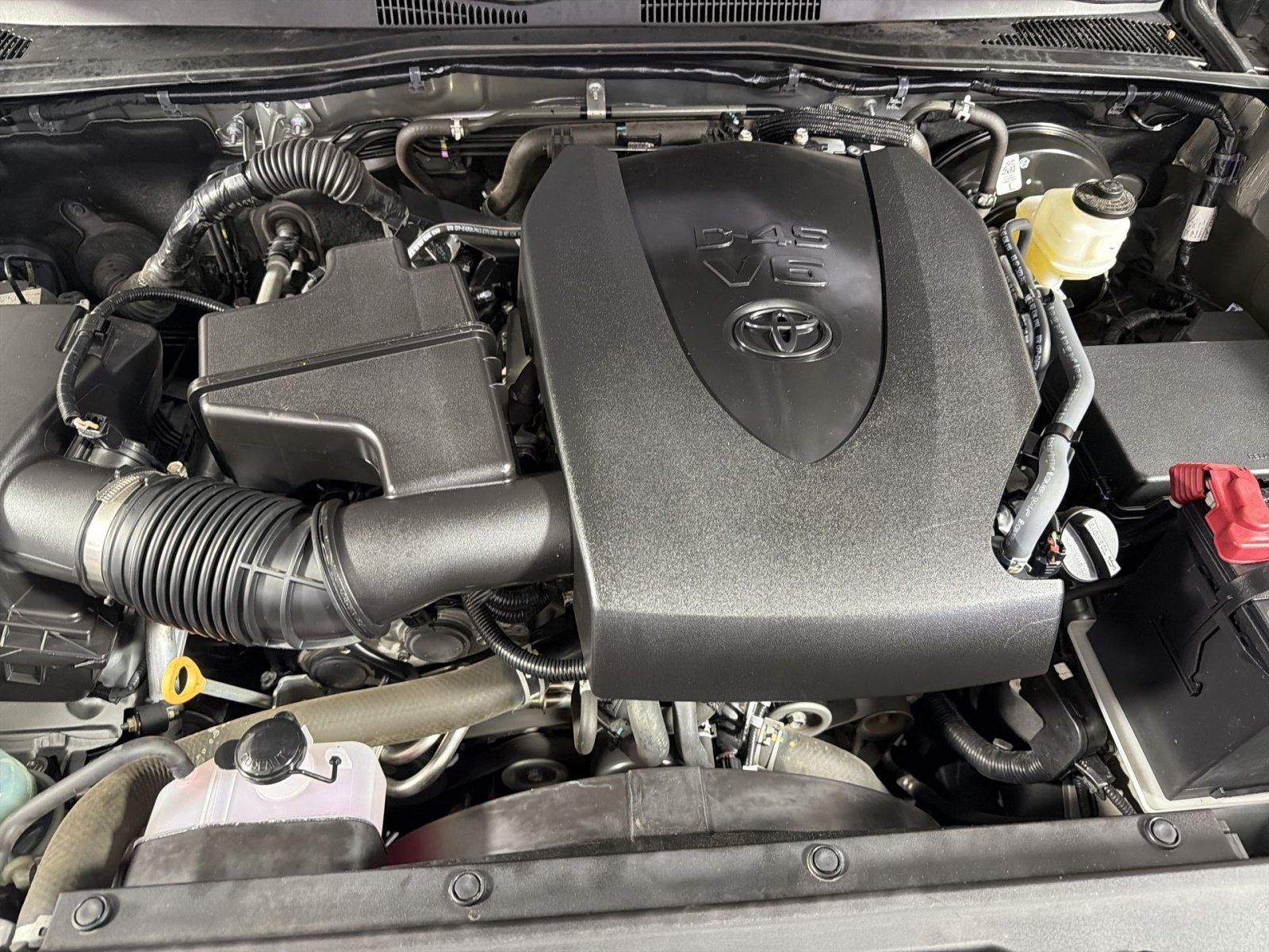 Used 2023 Toyota Tacoma SR5 w/ Chrome Package RWD image 27