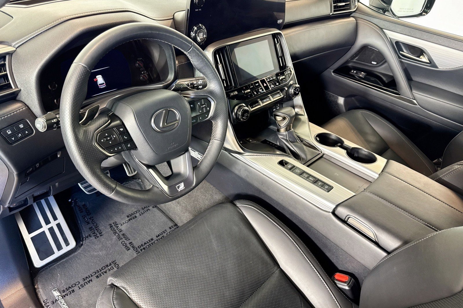 Used 2024 Lexus LX 600 F Sport AWD/4WD image 9