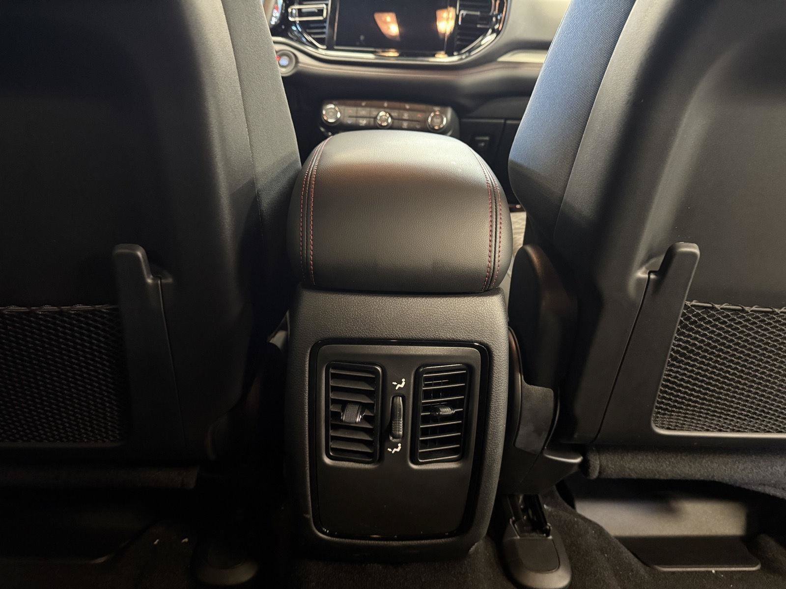 New 2025 Dodge Durango GT w/ Trailer Tow Group IV RWD image 38