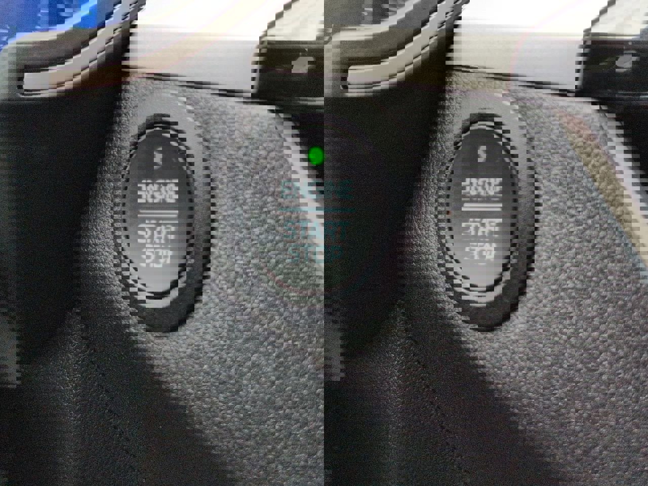 Used 2021 Ford Escape SEL w/ Technology Package image 28