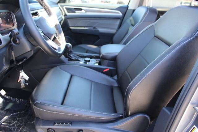 Used 2023 Volkswagen Atlas SEL image 34
