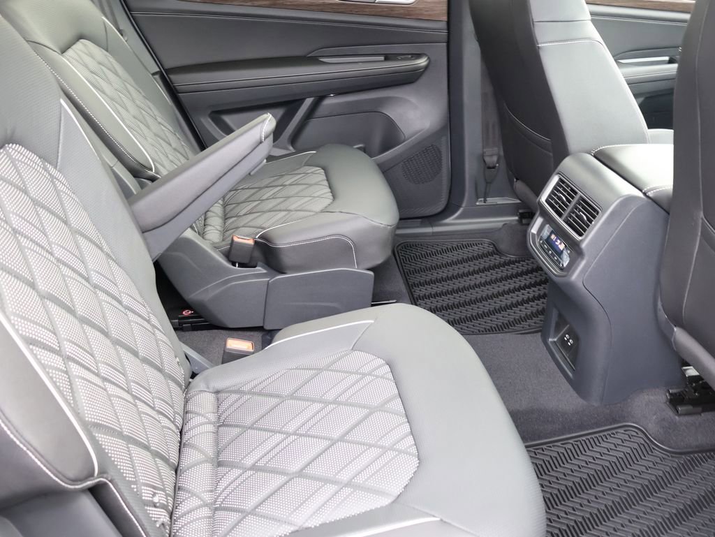 New 2026 Volkswagen Atlas SEL Premium R-Line image 16