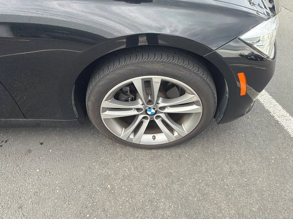 Used 2018 BMW 330i xDrive Sedan AWD/4WD image 20