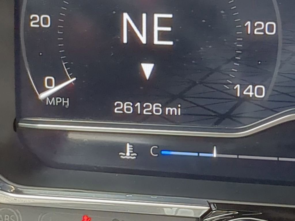 Used 2022 GMC Sierra 1500 SLT w/ SLT Convenience Package image 15