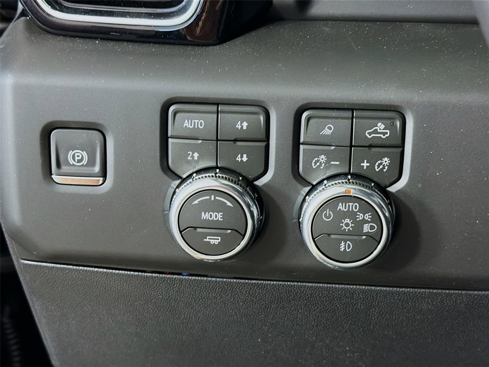 New 2026 GMC Sierra 2500 Denali Ultimate AWD/4WD image 10