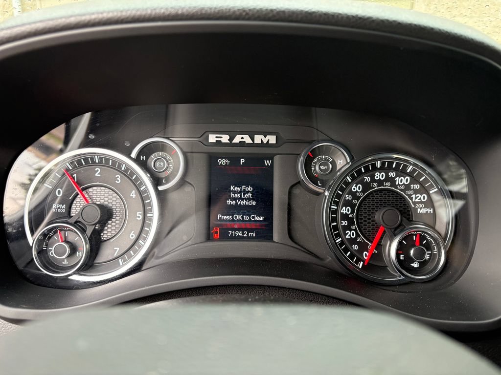 Used 2024 RAM 3500 Tradesman w/ Chrome Appearance Group AWD/4WD image 15